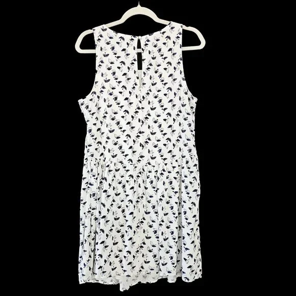 Old Navy White and Dark Blue Bird Pattern Sun Dress - Picture 4 of 5